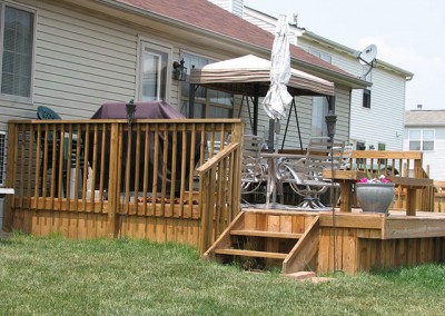 06-Deck fence in Canal Winchester