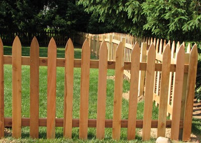 08-Traditional picket fence in Groveport